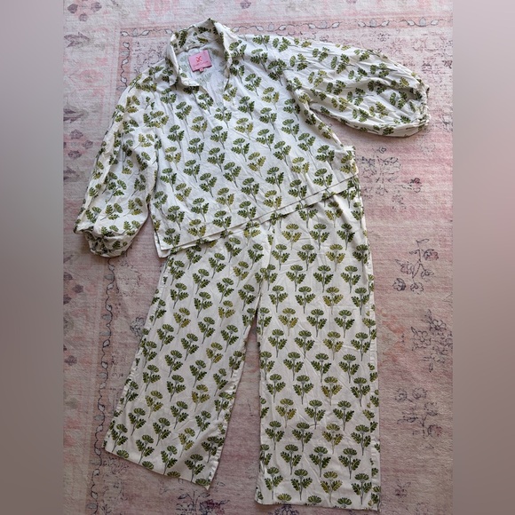 Quiet Culture 2 piece 97% cotton loungewear set Practical, comfortable, stylish - Picture 7 of 16